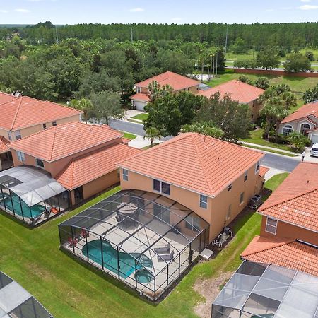 Large Spacious Home W Private Pool & Hot Tub Давенпорт Экстерьер фото
